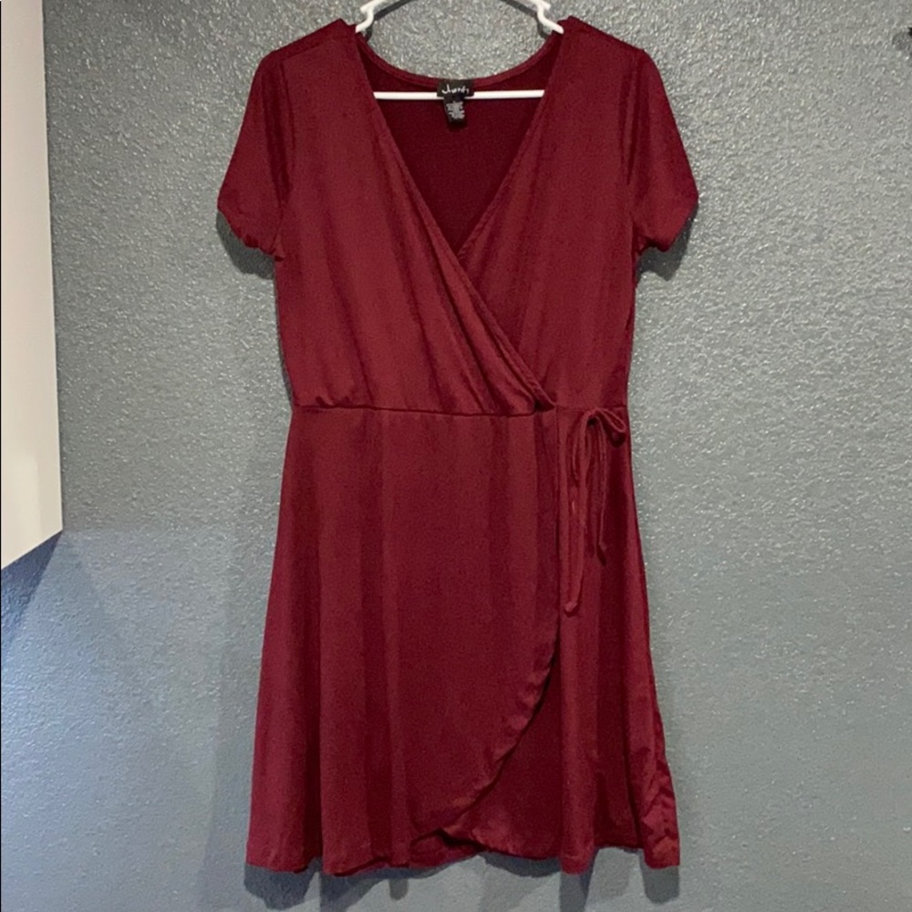 Justify maroon dress size L